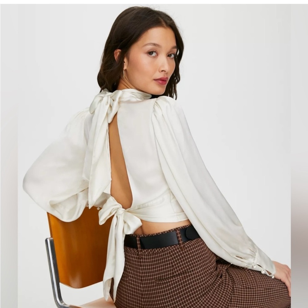 Wilfred Aritzia Leigh Blouse in Avorio Size XS Retail $138 NWT